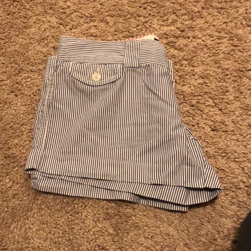 Shorts - Picture 2 of 4